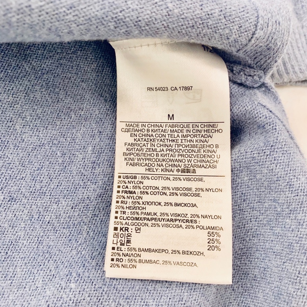 ❌SOLD❌EUC. Soft Banana republic pullover sweater! - Picture 6 of 7